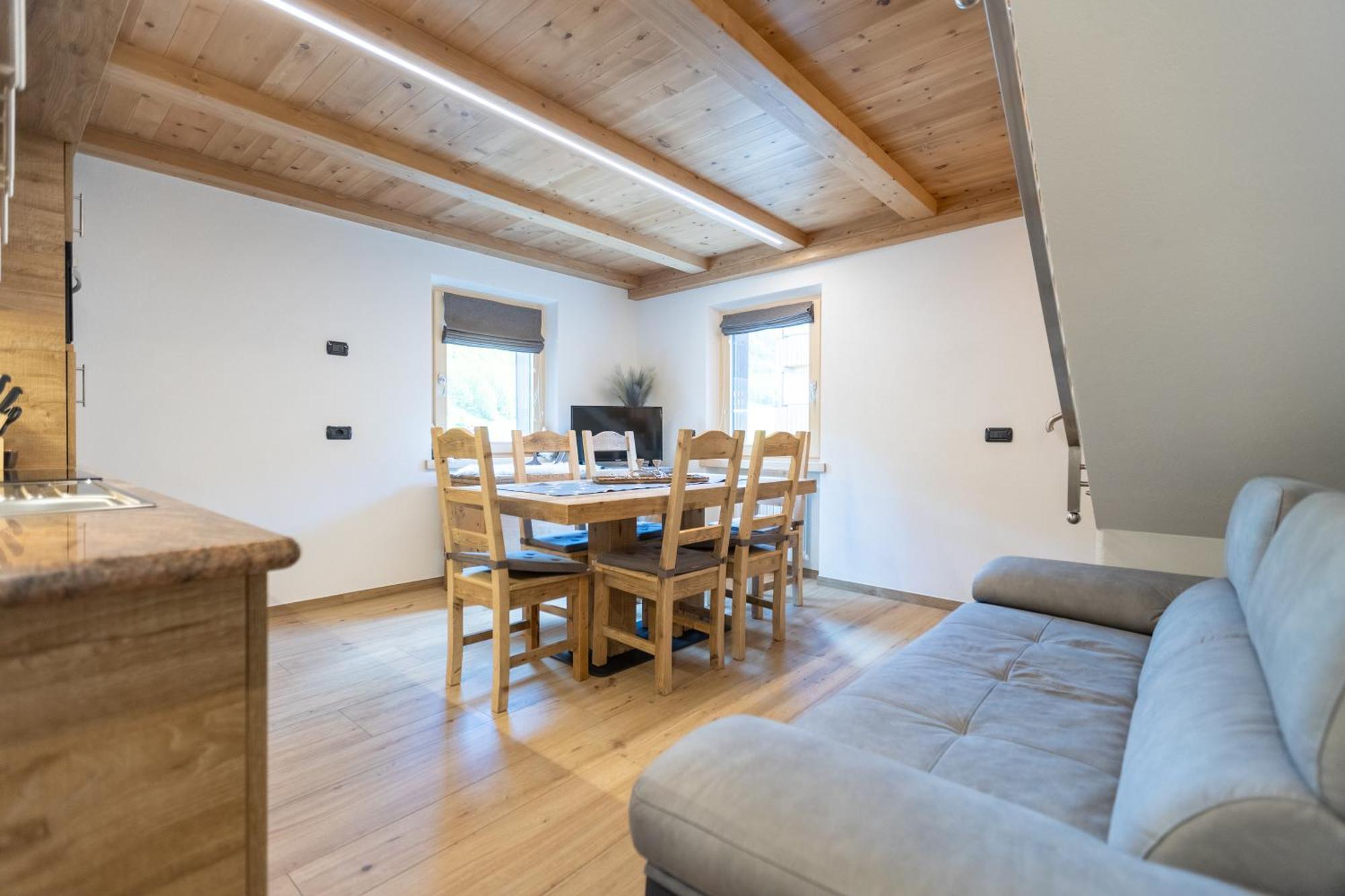 Crosc Apartment